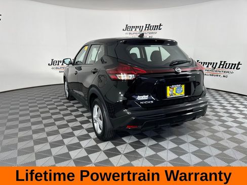 Used 2024 Nissan Kicks S image 7