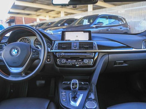 Used 2019 BMW 430i Coupe w/ Convenience Package image 9