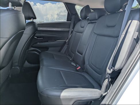 Used 2024 Hyundai Tucson Limited FWD image 15