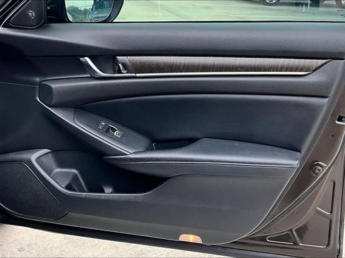 Used 2018 Honda Accord EX-L image 23