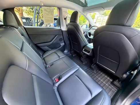 Used 2021 Tesla Model Y Long Range AWD/4WD image 20
