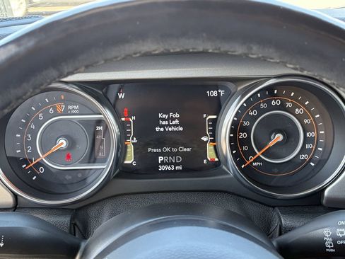 Used 2021 Jeep Wrangler Unlimited Sport w/ Sun And Sound Package AWD/4WD image 33