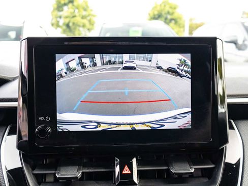 Certified 2025 Toyota Corolla SE w/ Convenience Package image 36