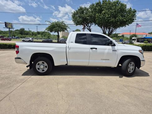 Used 2020 Toyota Tundra SR5 w/ SR5 Upgrade Package RWD image 5