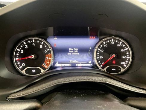 Used 2019 Jeep Renegade Limited w/ LED Lighting Group AWD/4WD image 20