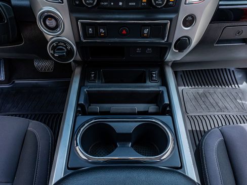 Used 2020 Nissan Titan SV w/ SV Convenience Package AWD/4WD image 28