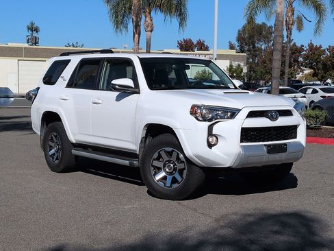 Used 2019 Toyota 4Runner TRD Off-Road Premium image 2