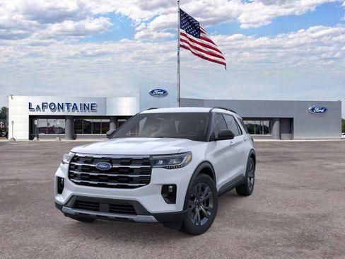 New 2026 Ford Explorer Active w/ Active Comfort Package AWD/4WD image 2