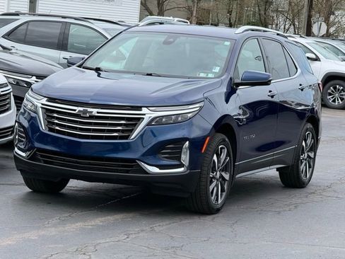 Used 2023 Chevrolet Equinox Premier image 3