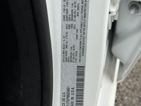 Used 2023 RAM 1500 Laramie AWD/4WD image 17