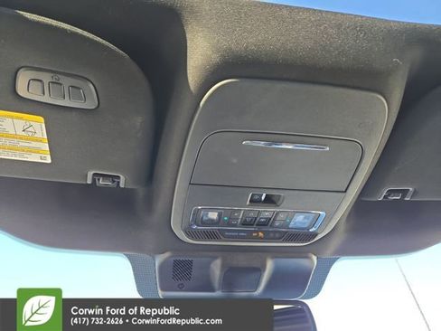 Used 2022 Ford F150 Lariat AWD/4WD image 31