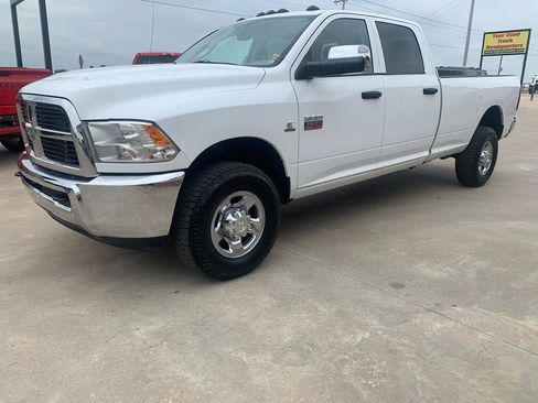 Used 2012 RAM 2500 ST w/ Chrome Appearance Group AWD/4WD image 3