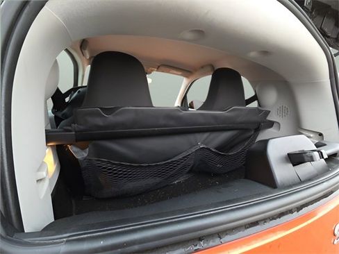 Used 2016 smart fortwo passion image 13