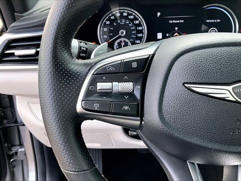 Used 2025 Genesis G70 2.5T RWD image 46