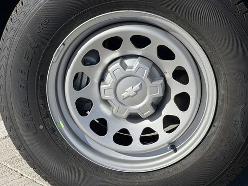 New 2026 Chevrolet Silverado 1500 W/T w/ WT Value Package RWD image 9