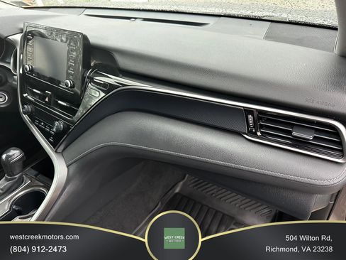 Used 2021 Toyota Camry SE image 12