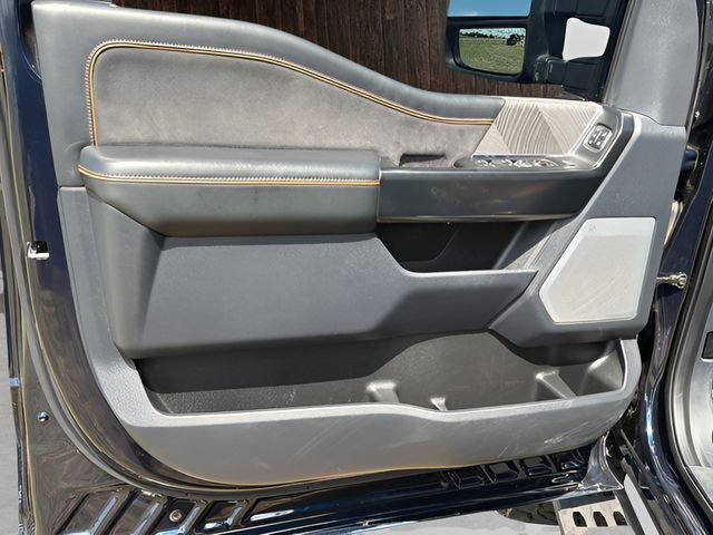 Used 2024 Ford F350 Platinum w/ Tremor Off-Road Package AWD/4WD image 17
