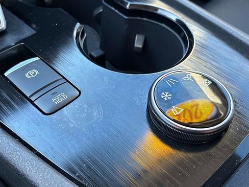 Used 2023 Nissan Rogue SV w/ SV Premium Package image 28