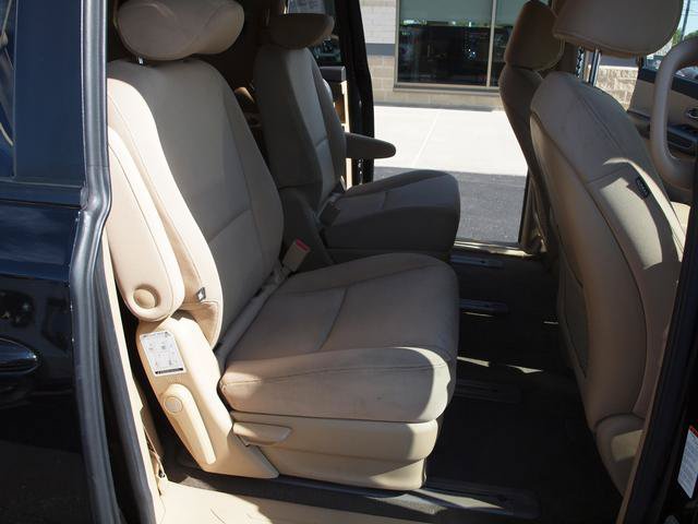 Used 2015 Kia Sedona LX w/ LX Convenience Package FWD image 7