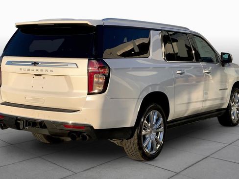 Used 2021 Chevrolet Suburban High Country w/ Premium Package image 13