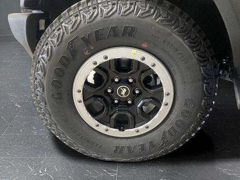 New 2025 Ford Bronco Outer Banks w/ Sasquatch Package image 35