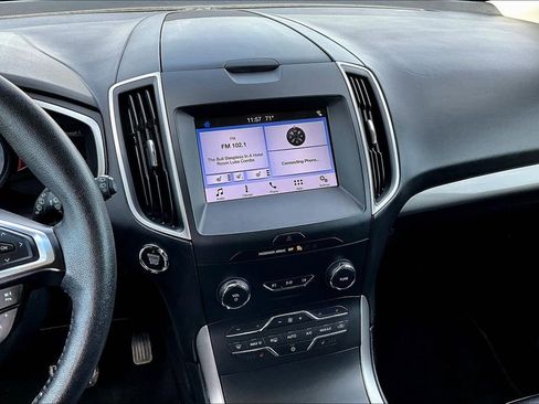 Used 2019 Ford Edge SEL w/ Equipment Group 201A image 6