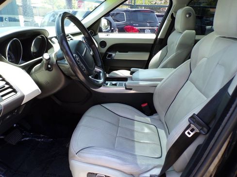 Used 2014 Land Rover Range Rover Sport HSE image 25