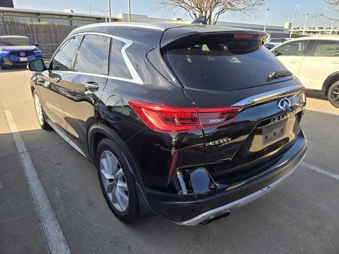 Used 2019 INFINITI QX50 Essential w/ Premium Heat Package image 4