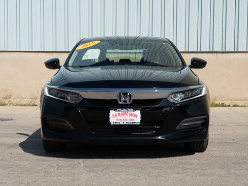 Used 2019 Honda Accord LX image 2