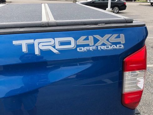Used 2018 Toyota Tundra Limited w/ Limited Premium Package AWD/4WD image 14