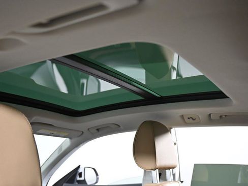 Used 2023 Audi Q8 Premium Plus image 28