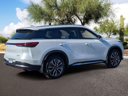 Certified 2026 INFINITI QX60 Luxe w/ Cargo Package FWD image 5