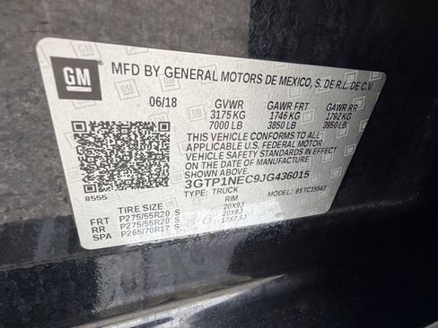 Used 2018 GMC Sierra 1500 SLT w/ Enhanced Driver Alert Package RWD image 35