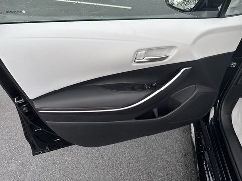 New 2025 Toyota Corolla SE image 22