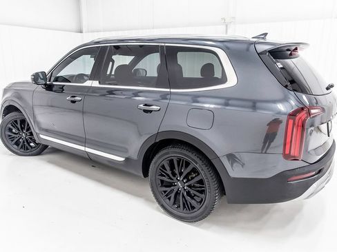 Used 2022 Kia Telluride SX w/ Towing Package FWD image 5