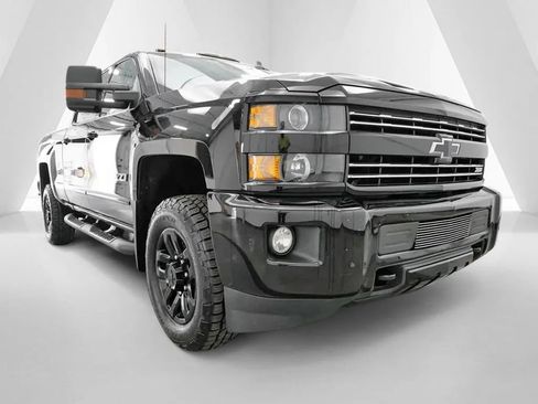 Used 2019 Chevrolet Silverado 2500 LTZ w/ Duramax Plus Package AWD/4WD image 42