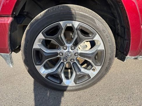 Used 2021 RAM 1500 Limited image 9