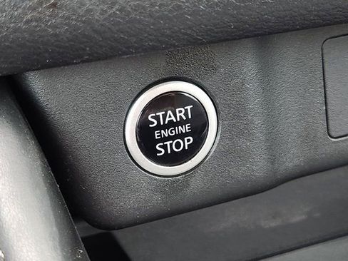 Used 2023 Nissan Rogue SL image 8