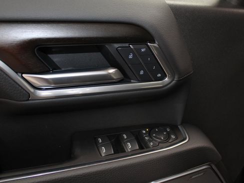 New 2026 GMC Sierra 2500 Denali w/ Denali Reserve Package image 32