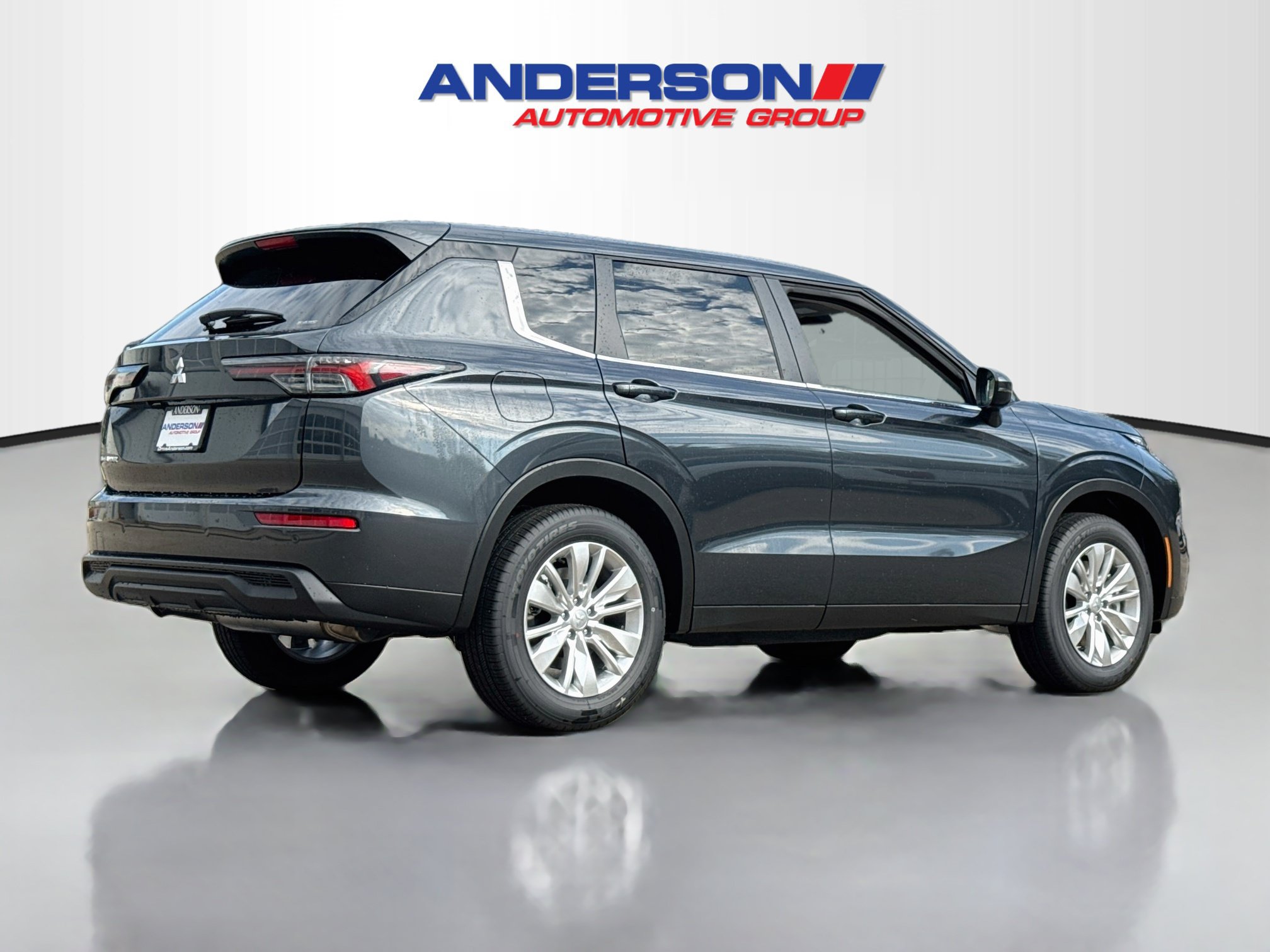 New 2026 Mitsubishi Outlander ES AWD/4WD image 2