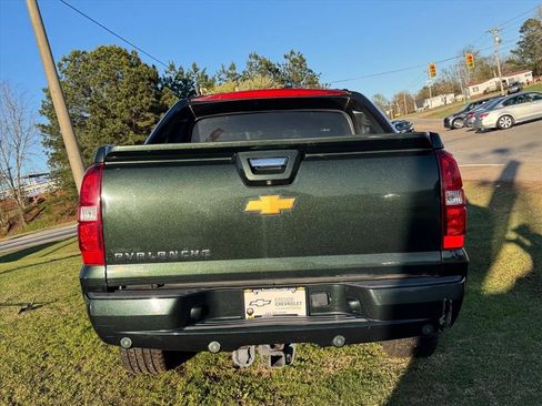 Used 2013 Chevrolet Avalanche LT w/ All-Star Edition image 4