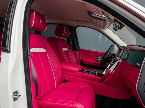 Used 2025 Rolls-Royce Cullinan image 60