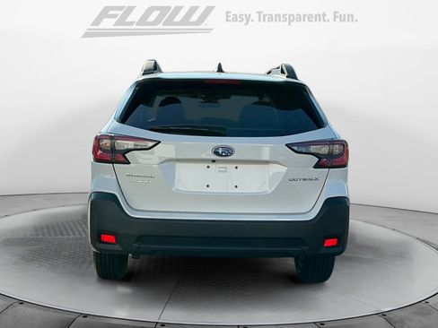 Used 2024 Subaru Outback Premium image 8