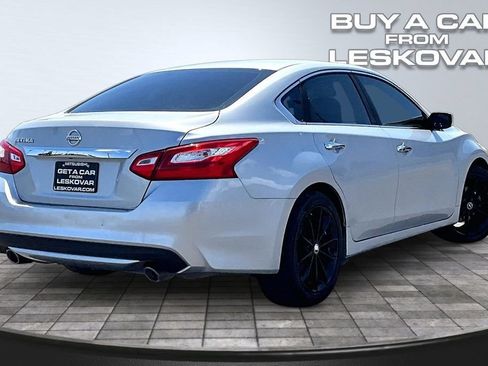 Used 2016 Nissan Altima 2.5 S w/ Power Driver Seat Package FWD image 12