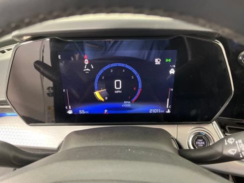 Used 2024 Chevrolet Trax LT w/ Driver Confidence Package FWD image 24