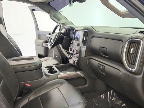 Used 2019 Chevrolet Silverado 1500 LTZ AWD/4WD image 39