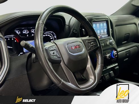 Used 2022 GMC Sierra 2500 AT4 w/ AT4 Preferred Package AWD/4WD image 13