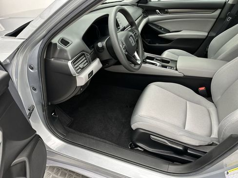 Used 2019 Honda Accord LX image 11