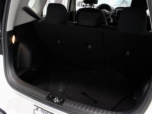 Used 2024 Kia Soul LX w/ Option Group 015 FWD image 14