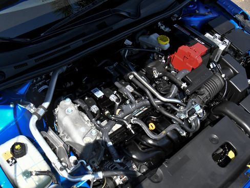 Used 2025 Nissan Sentra SV FWD image 40